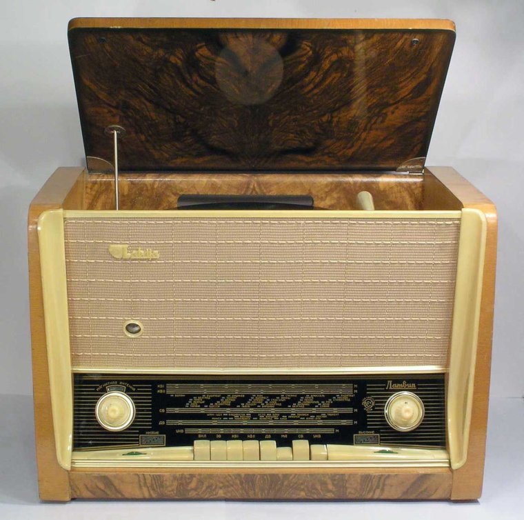 Ламповая радиола Латвия