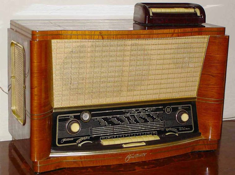 Радиоприемник фестиваль 1957