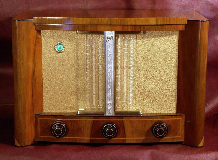 Радиоприёмник ламповый "мир м-152"