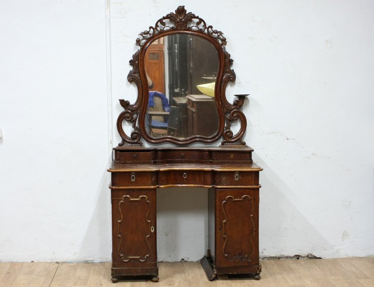 Трюмо артистка 19 века