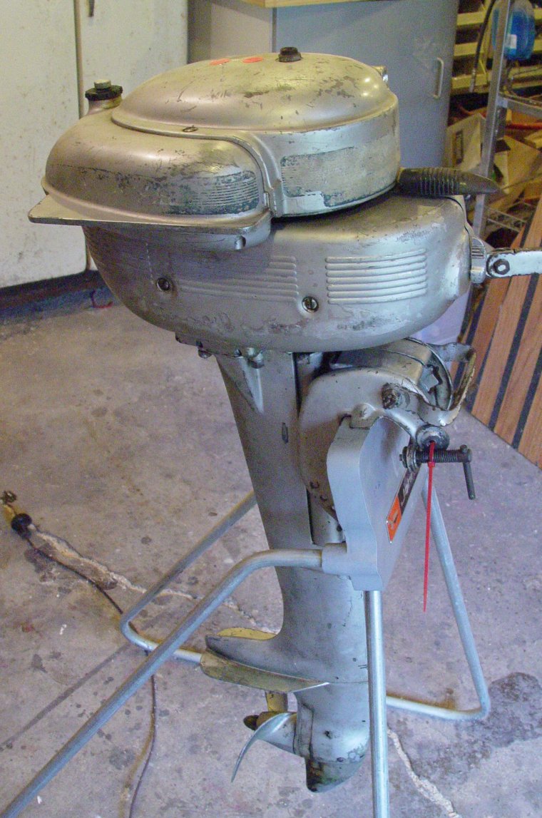 Одноцилиндровый Лодочный мотор СССР