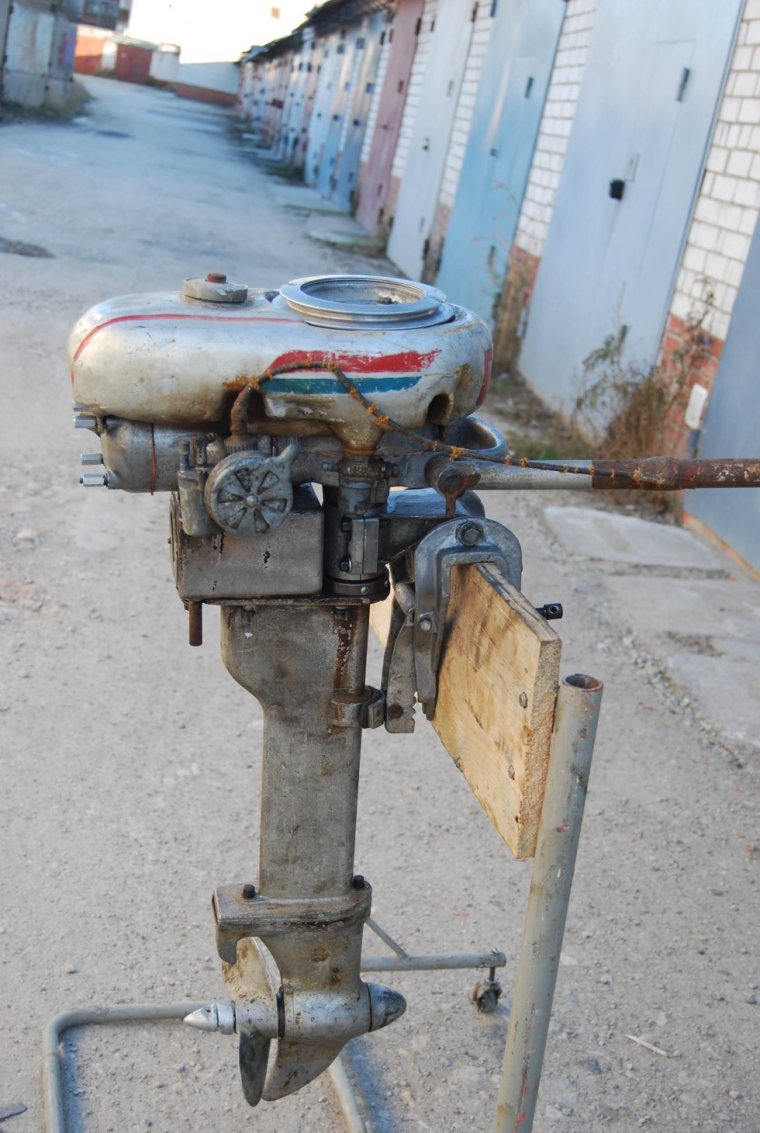 Лодочный мотор Рига 1956