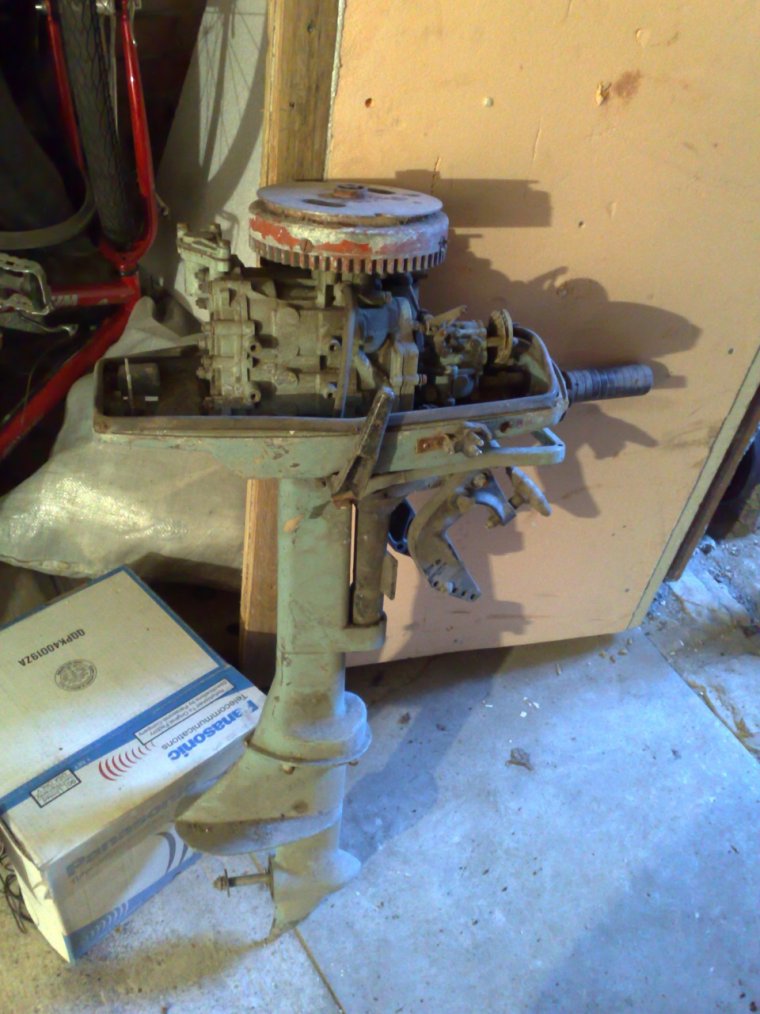 Лодочный мотор Советский двигатель д4