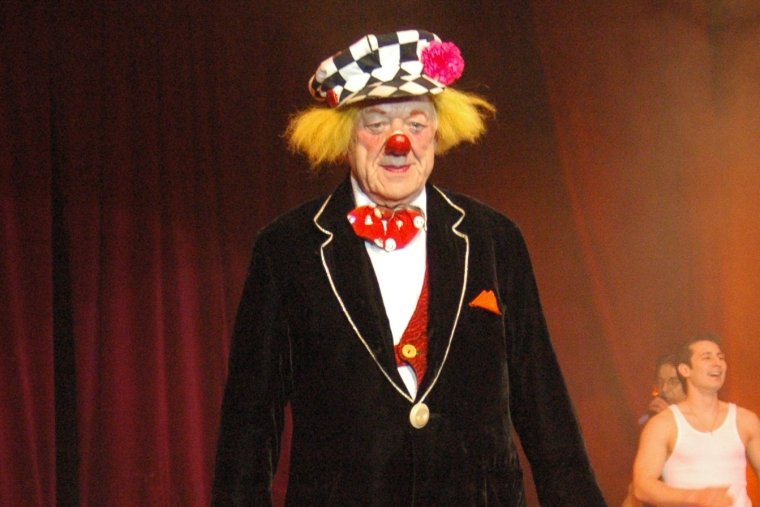 Олег Попов карнавал