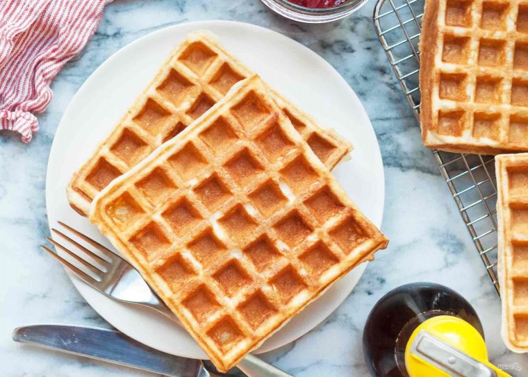 Вафли в вафельнице