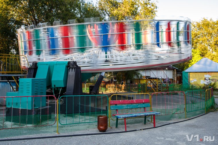 Парк аттракционов Волгоград Горсад