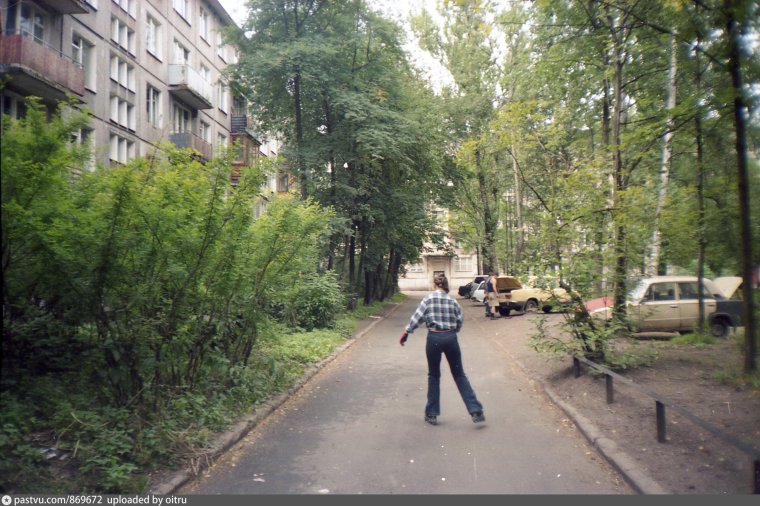 Улица в дворе Новосибирске