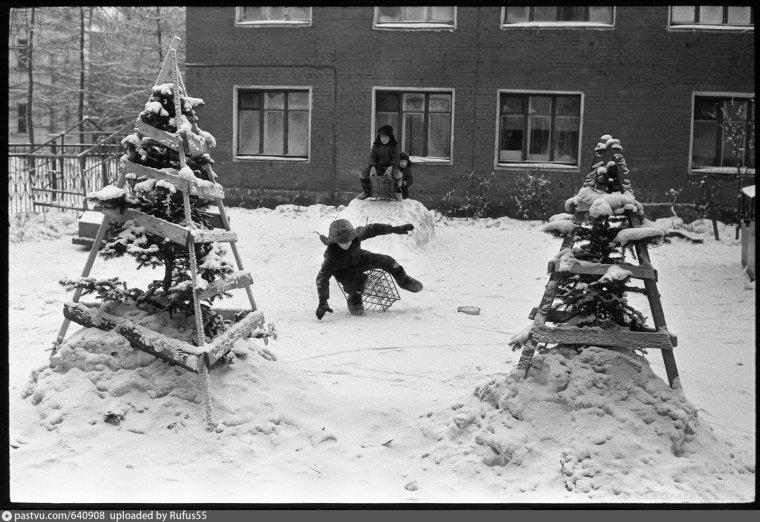 Советское детство зима