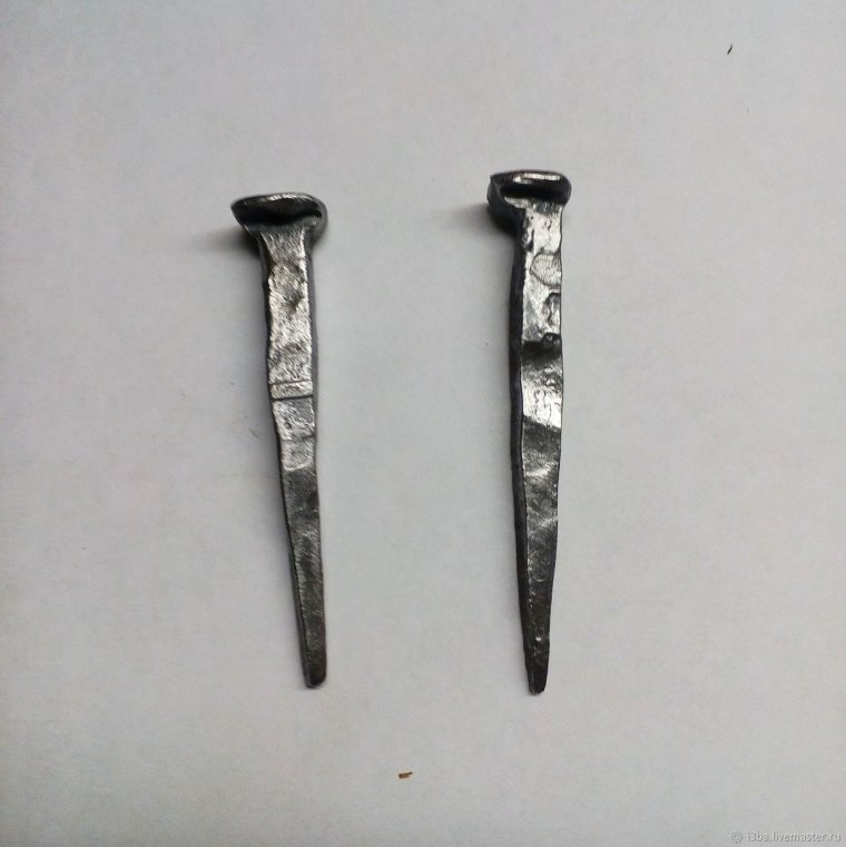 Кованые гвозди