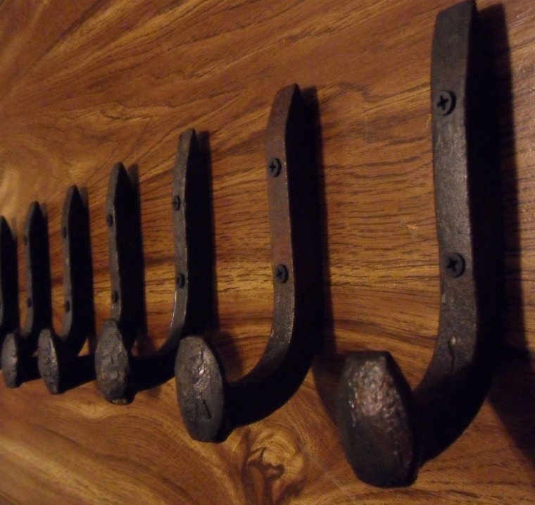 Крючок из гвоздя