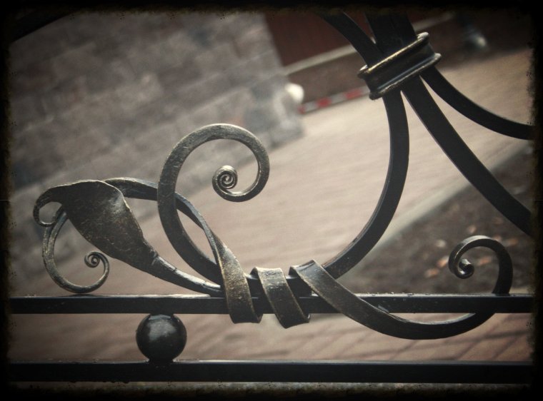 Старинные кованые изделия