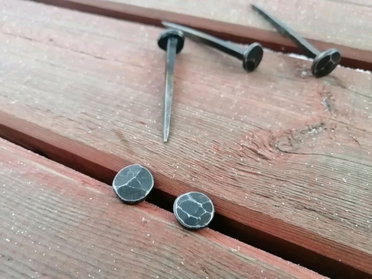 Кованые гвозди