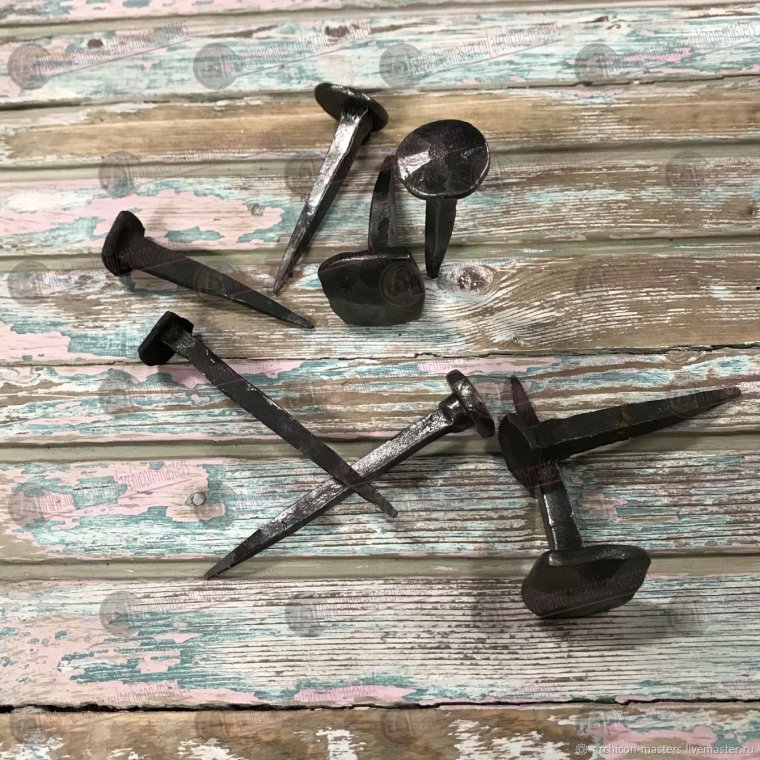 Кованые гвозди
