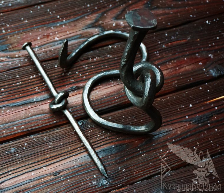 Гвоздь завязанный узлом