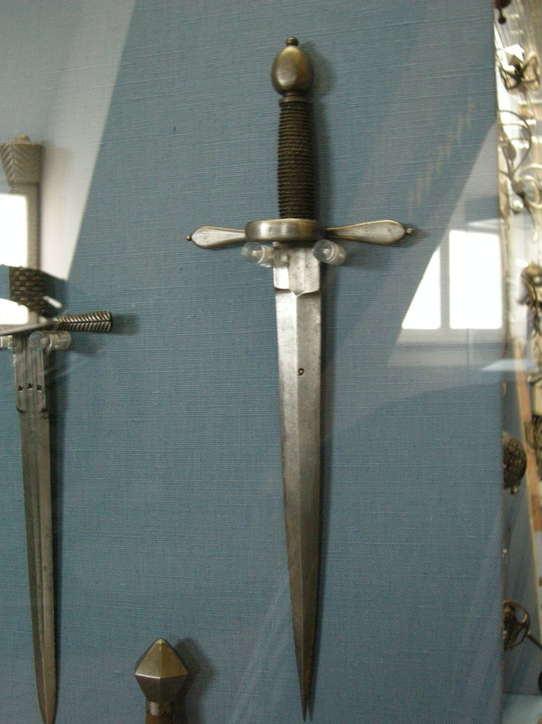 Кинжал Даггер средневековый