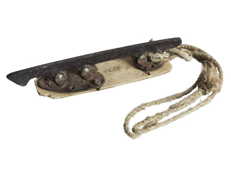 Первые коньки для фигурного катания