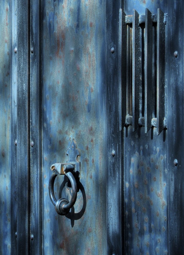 Средневековая дверная ручка