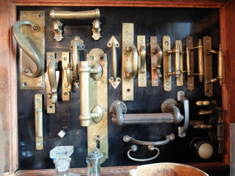 Коллекционирование дверных ручек