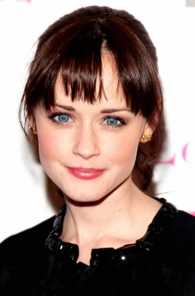 Алексис Бледел с челкой