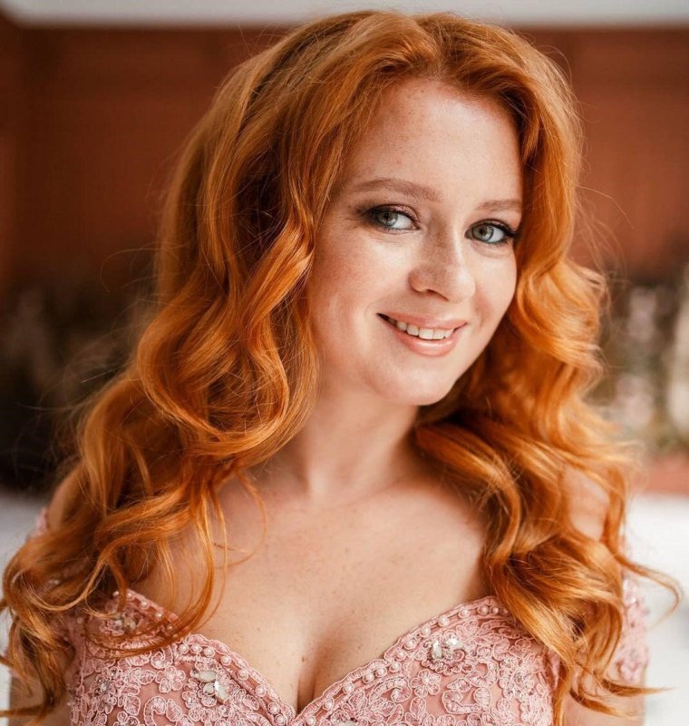 Рыжая актриса Екатерина Копанова