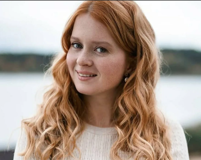 Рыжая актриса Екатерина Копанова