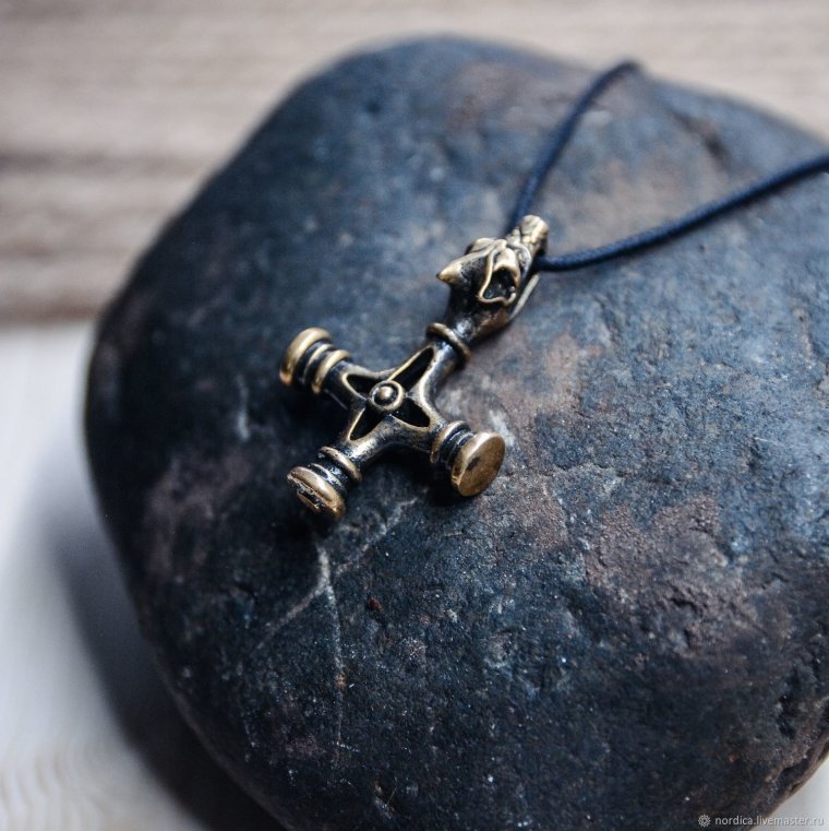 Волчий крест амулет