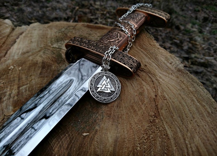 Славянский меч кладенец