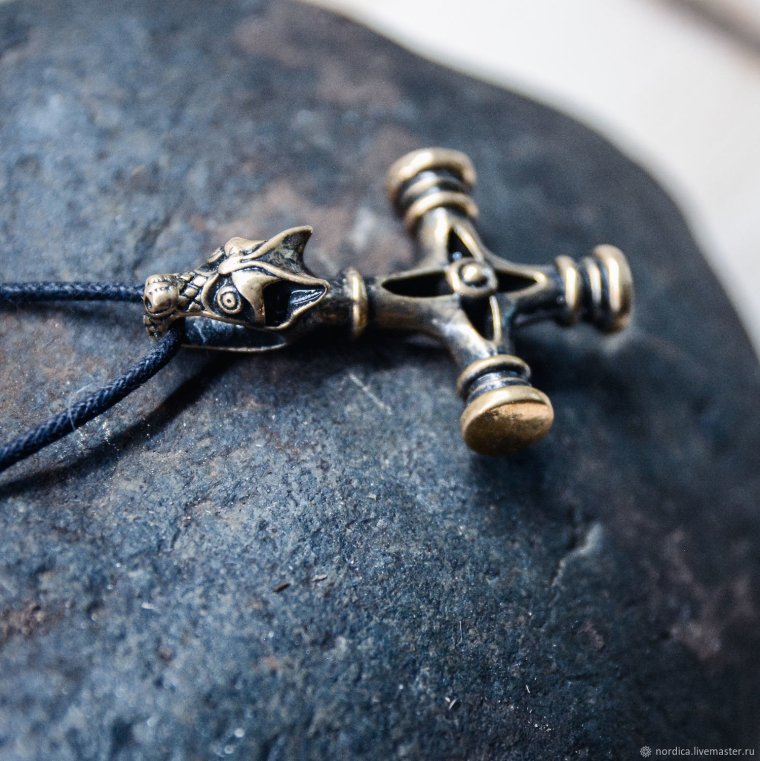 Волчий крест