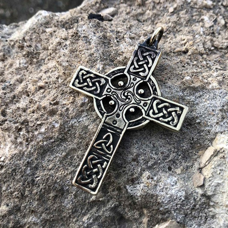 Кельтский крест Святого Колумба