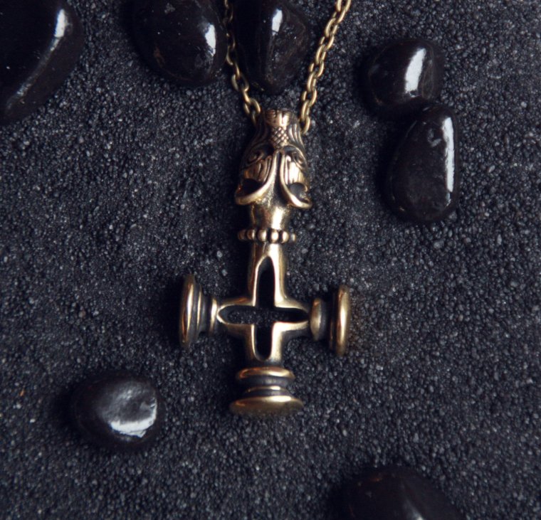 Скандинавский Волчий крест