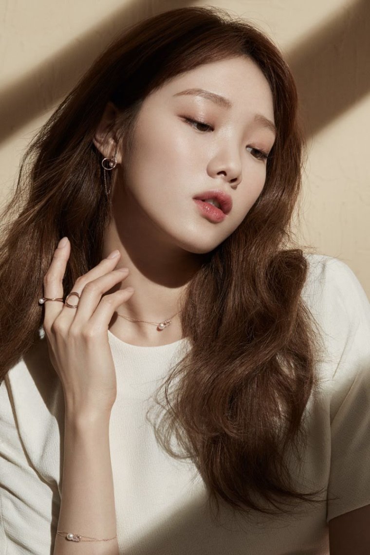 Ли сон гён (Lee Sung Kyung)