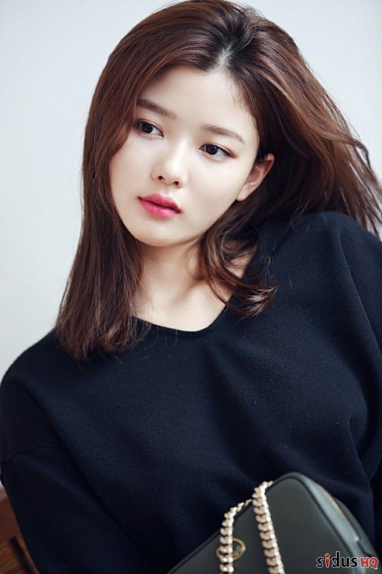 Kim Yoo Jung 2019