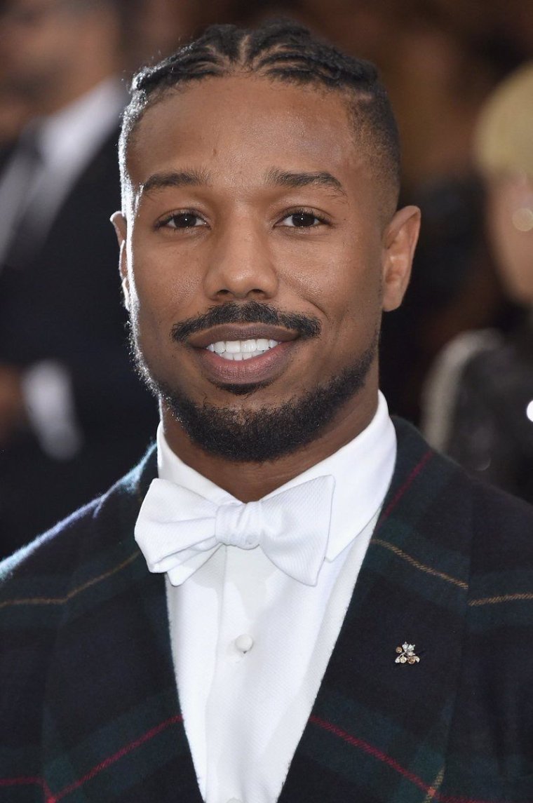 Майкл Бакари Джордан волосы