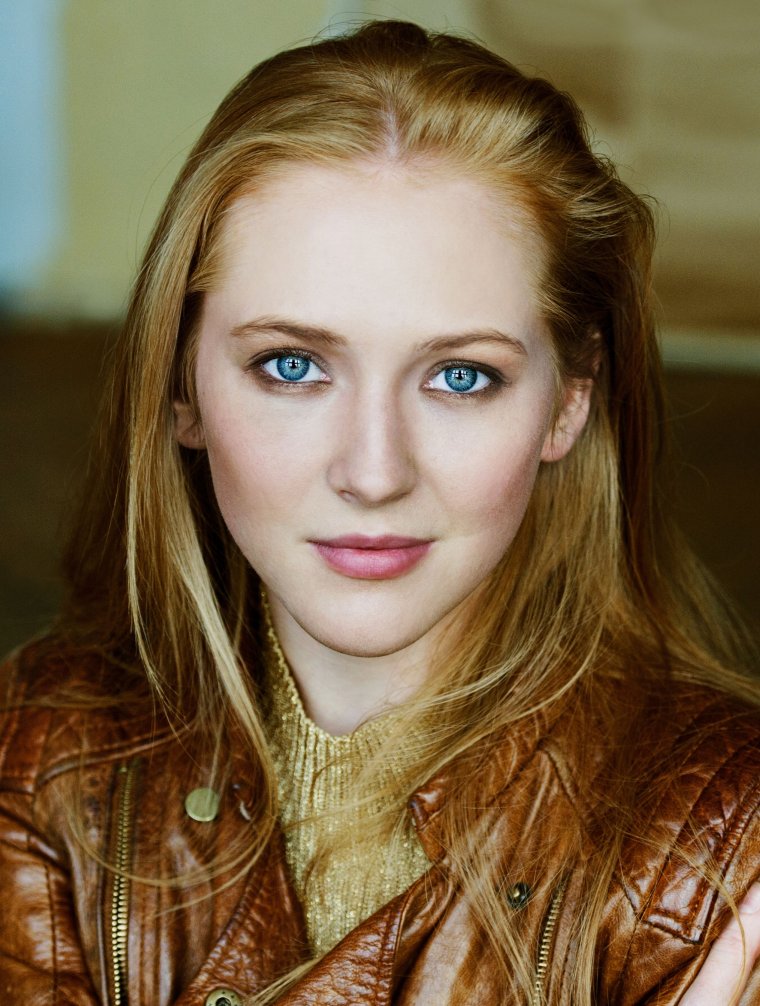 Джина Стибиц