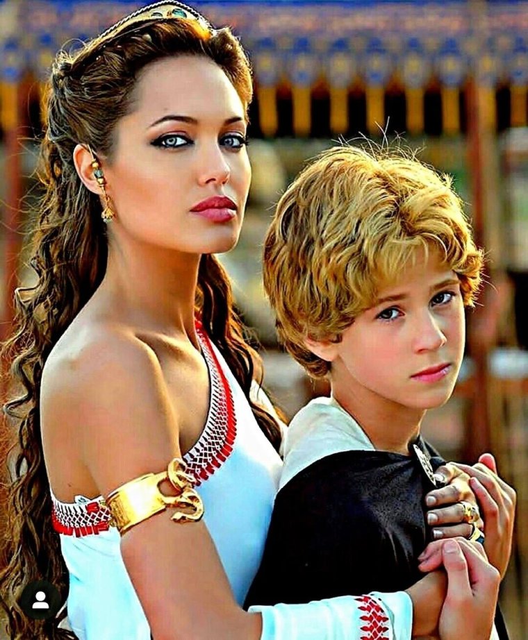 Анджелина Джоли в фильме Троя