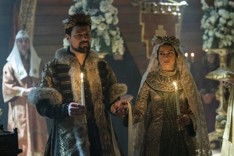 Данила Козловский в викингах 6