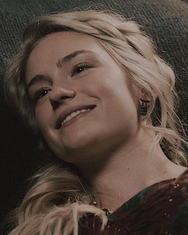 Alicia Agneson Викинги