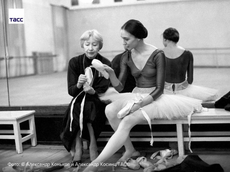 Галина Уланова с учениками