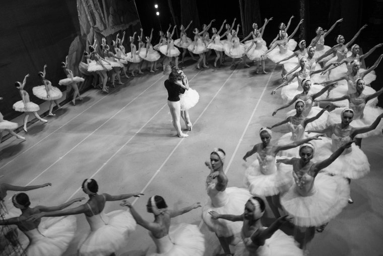 Балет Лебединое озеро