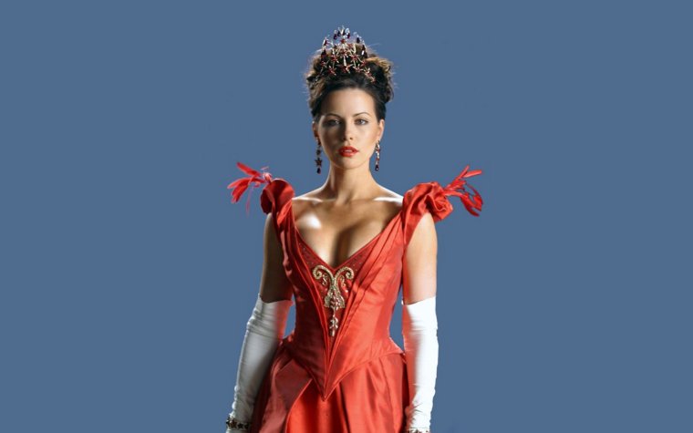 Кейт Бекинсейл Ван Хельсинг в платье