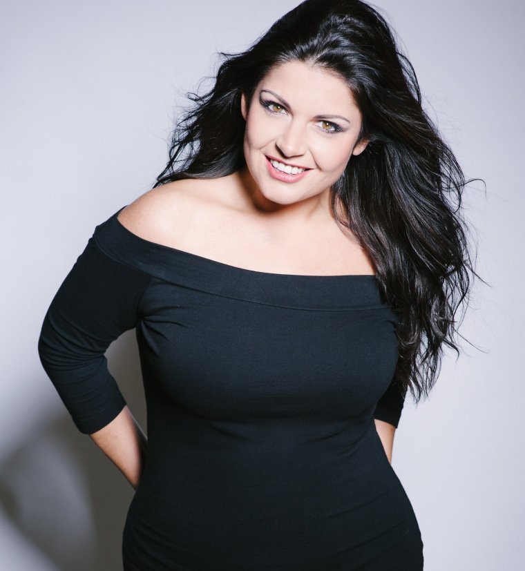 Кристина Шмидт модель плюс сайз