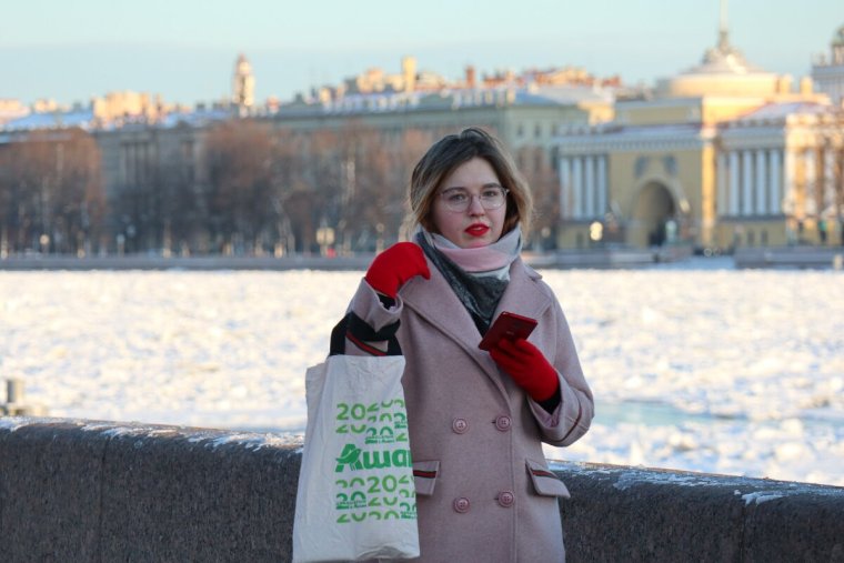 Женщины на улицах Петербурга
