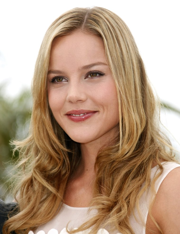 Актриса Эбби Корниш