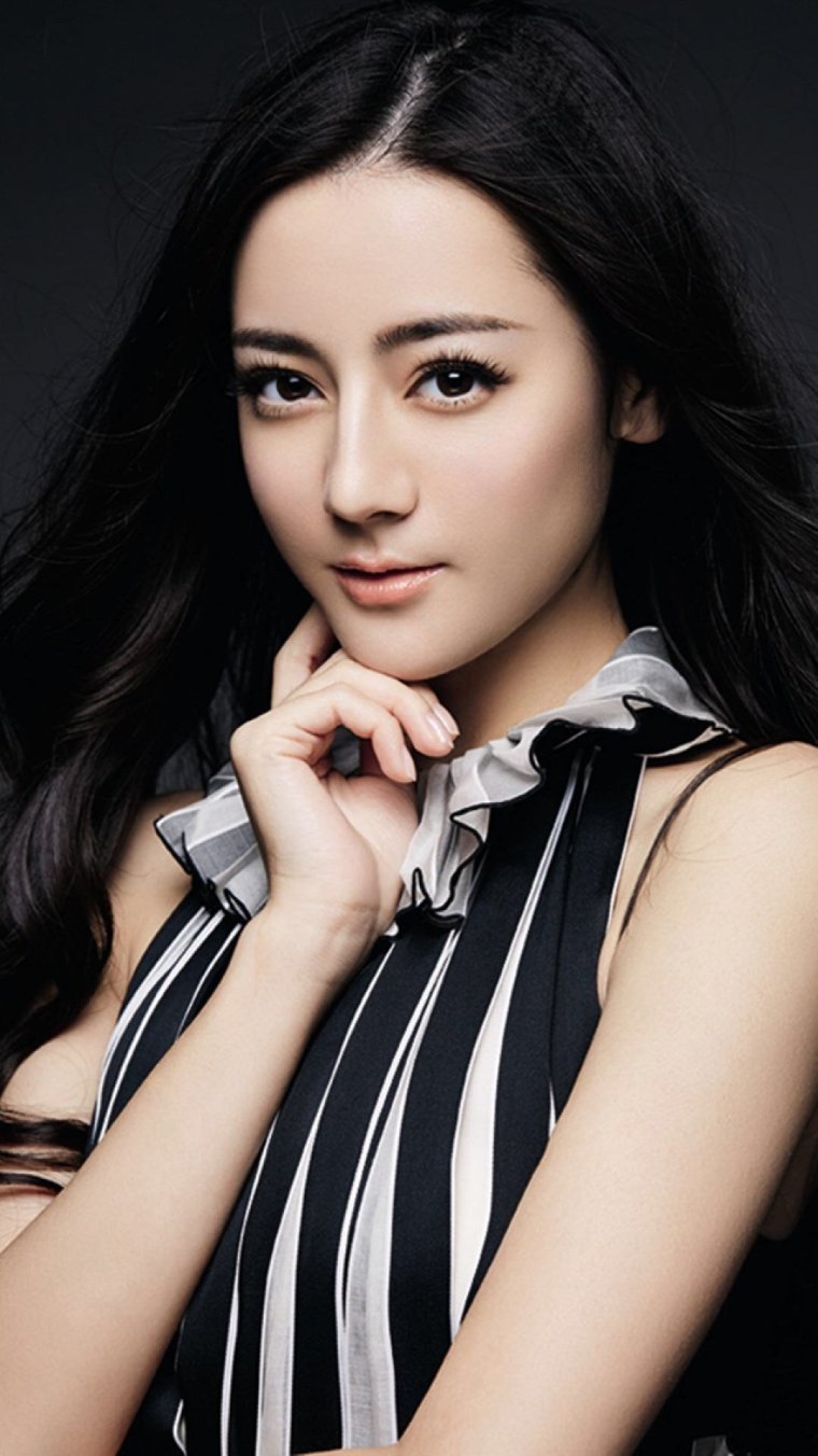 Актриса Дильраба Дильмурат