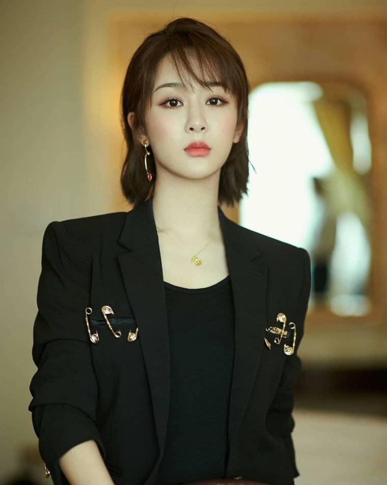 Китайская актриса Ян Цзы