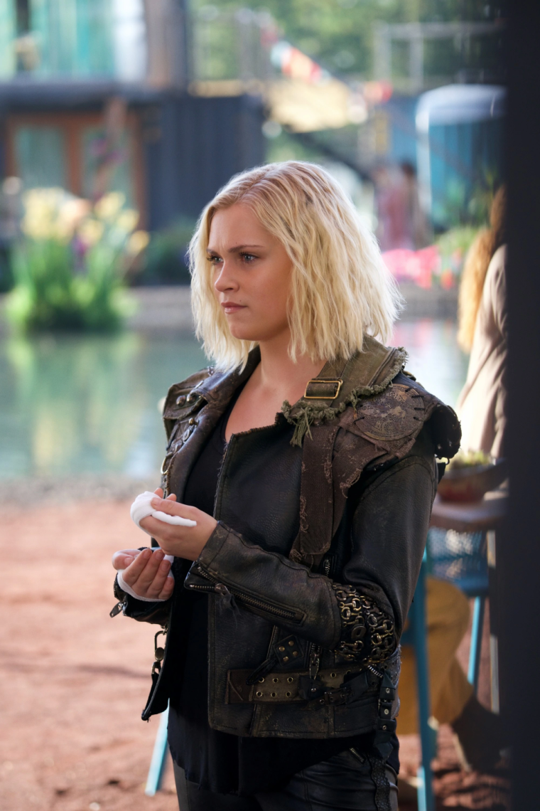 Кларк Гриффин сотня актриса