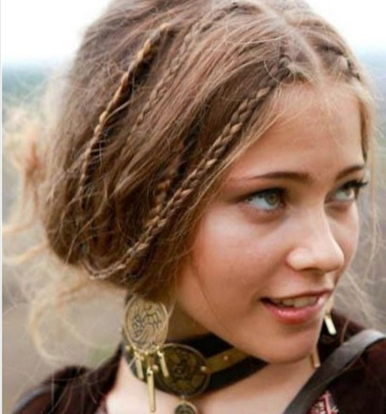 Прическа в стиле фолк