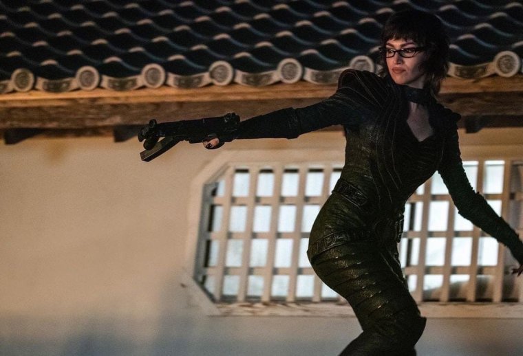 Урсула Корберо бросок кобры