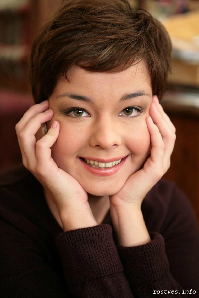 Юлия Захарова актриса