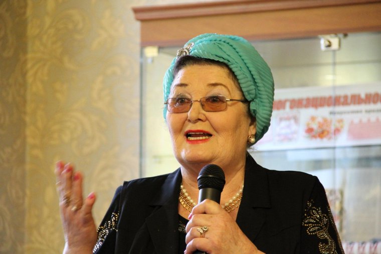 Махмутова Исламия ИДИАТУЛЛОВНА